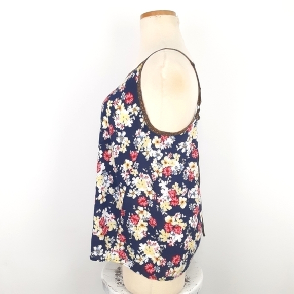 Torrid | Challis Lace Up Back Top - Picture 4 of 8